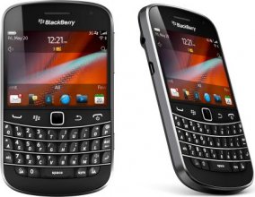 BlackBerry 9900 Bold Touch (Dakota) Black Magnum Unlocked Phone