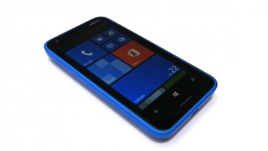 Nokia Lumia 620 Unlocked GSM (blue) windows 8